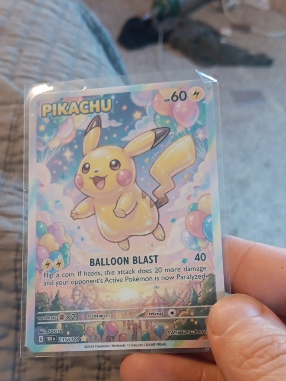 Pikachu Balloon Blast Decorative Card - Yellow